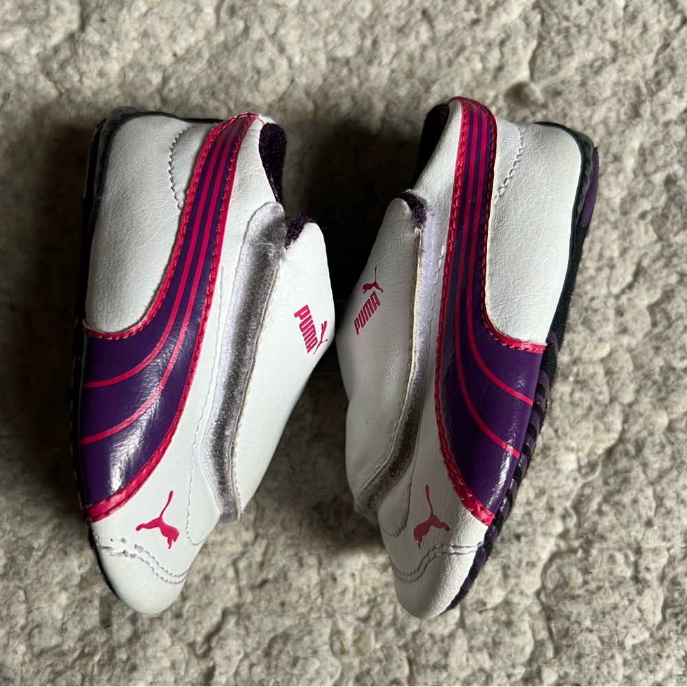 PUMA Infant Crib Shoes Size 3 Pink Soft Sole Sneakers Velcro Pre-Walker - Picture 3 of 10